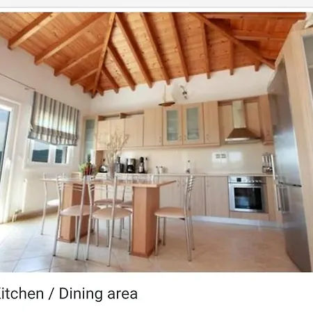 Syraina's Villas Villa *